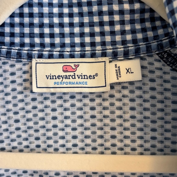 Vineyard Vines Performance lightweight Jacket - Picture 2 of 8